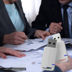 E-imza almak isteyenler için TÜRMOB ve TÜBİTAK e-imza seçeneklerini gösteren bilgilendirici görsel